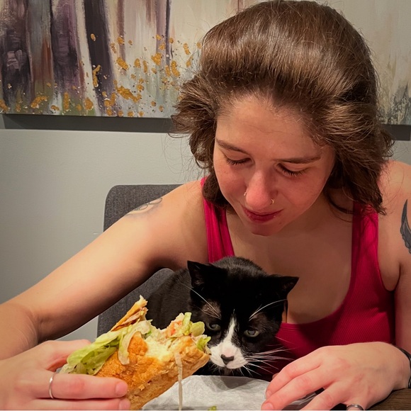 Meet your Posher, Kelly May๐ - Picture 15 of 16